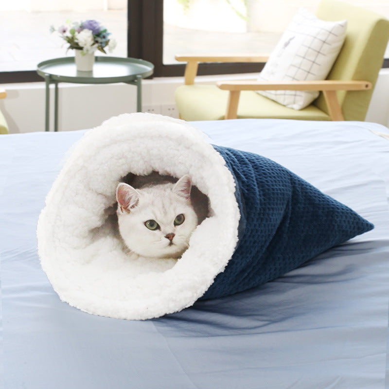 FURRY  TEDDY SLEEPING BAG FOR CATS 